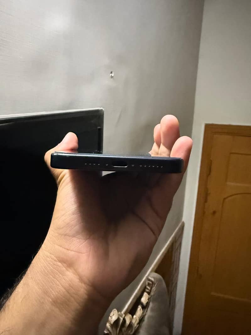 Apple iPhone 15 Pro Max 3