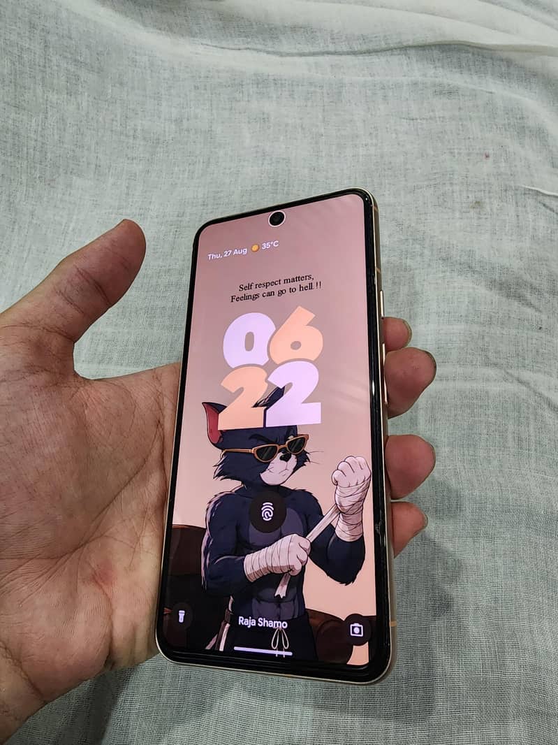 Google Pixel 8 6