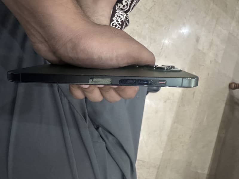 Apple iPhone 13 Pro Max 8