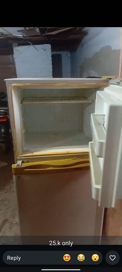 fridge bilkul theek ha urgent sale hai