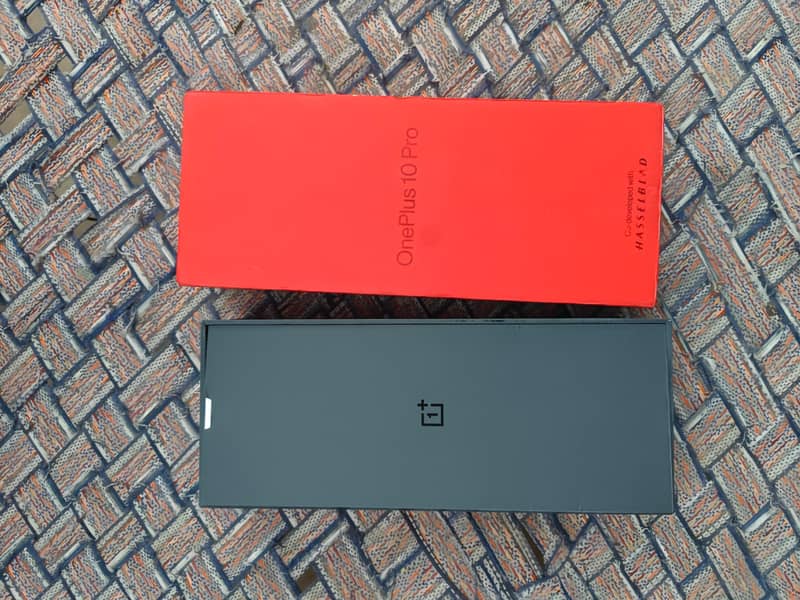 One Plus 10 Pro 8