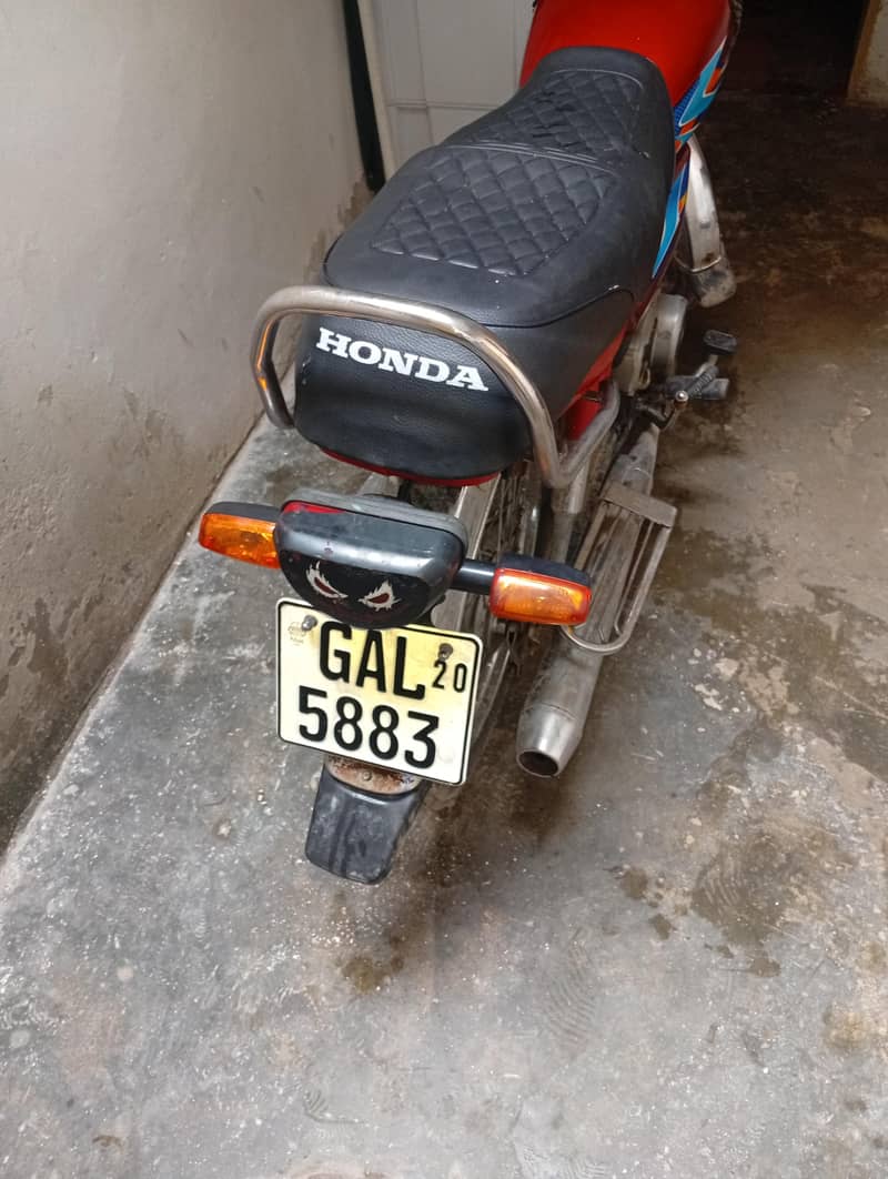 Homda CD70 1