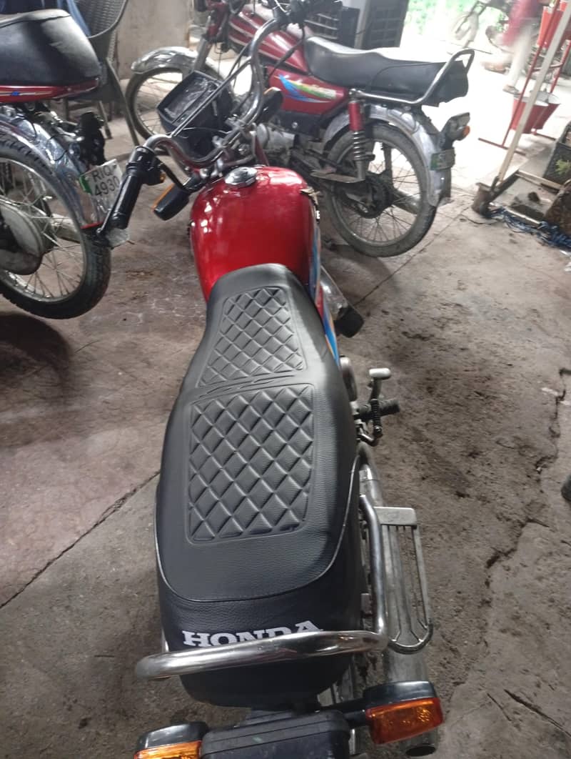 Homda CD70 10