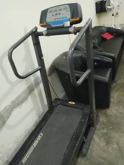 Automatic running machine