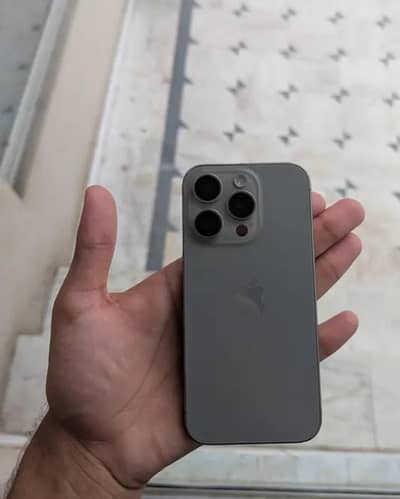 Apple iPhone 15 Pro
