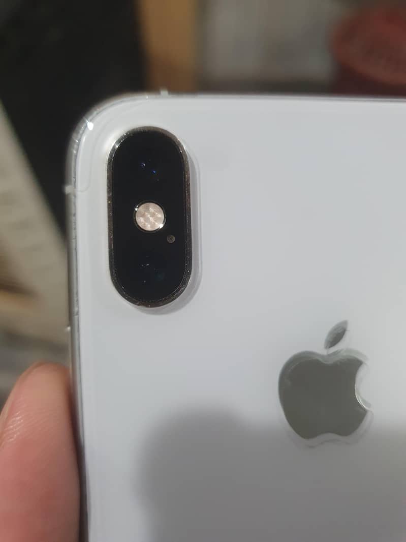 Apple iPhone XS 7