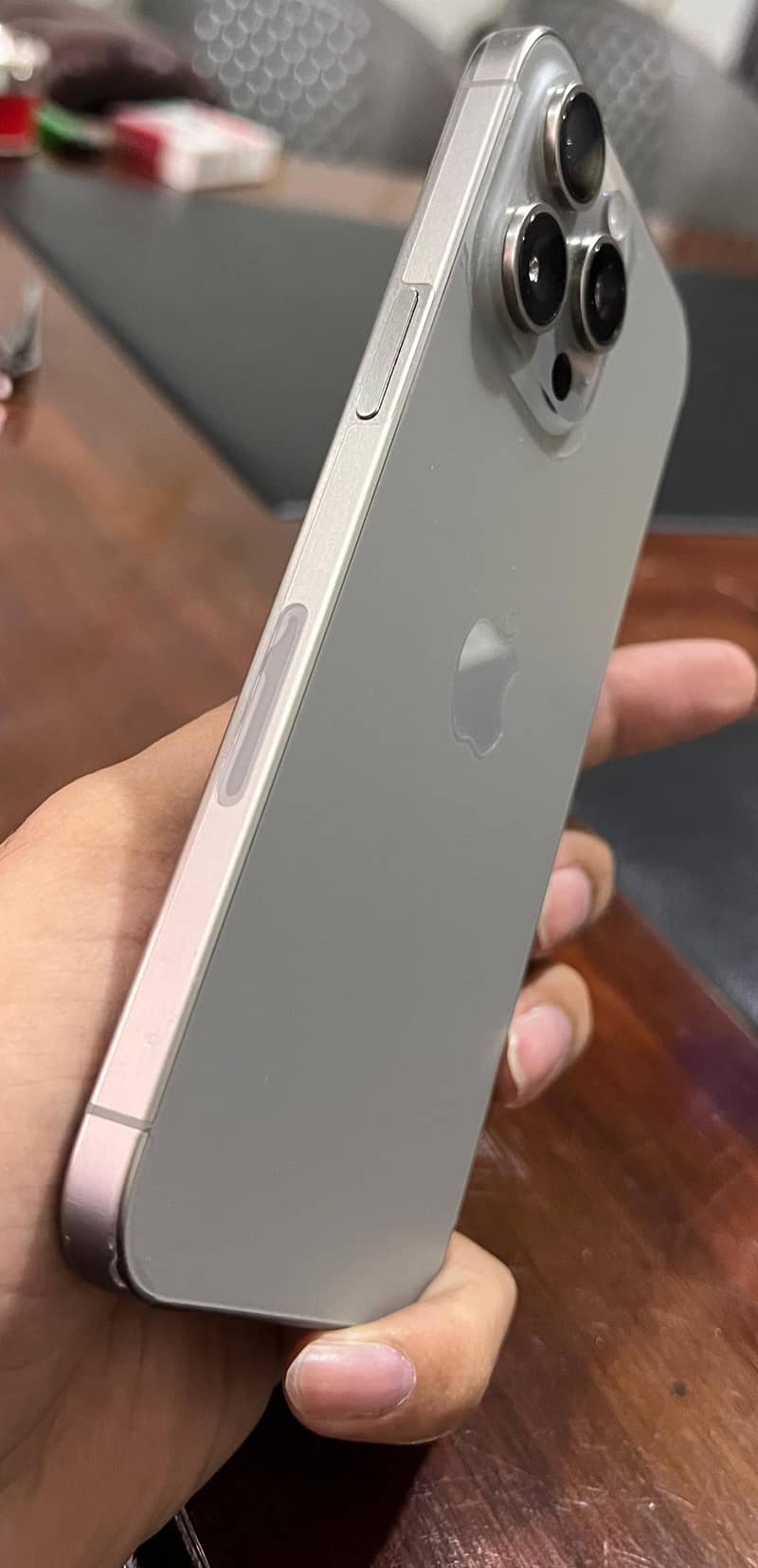 Apple iPhone 15 Pro Max 1