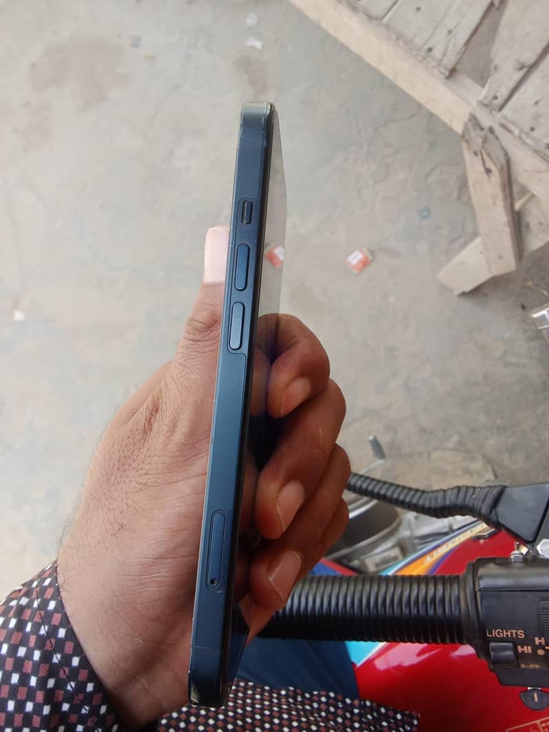 Iphone 13 2