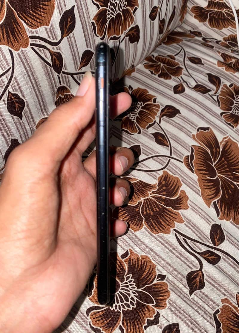 Apple iPhone 7 Plus 4
