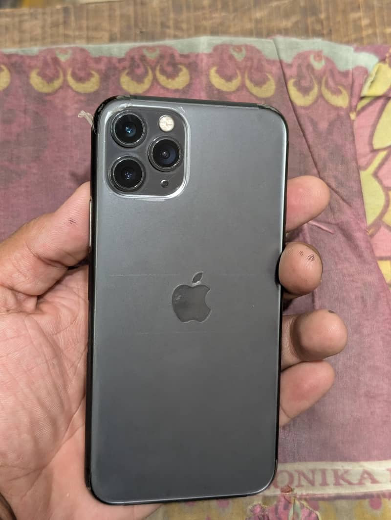 Apple iPhone 11 Pro 1