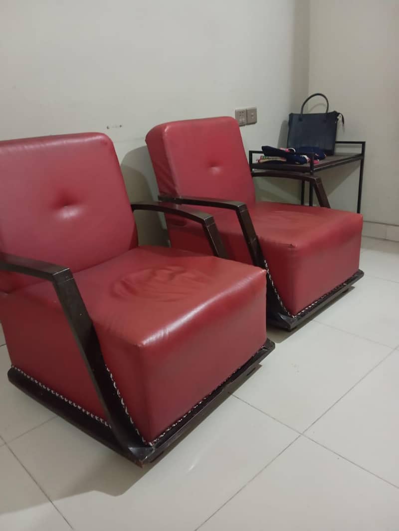 Leather sofa/chair 0