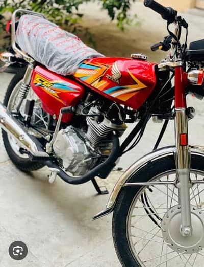 Honda cg125 well condition like brand new with low mileage only 400km