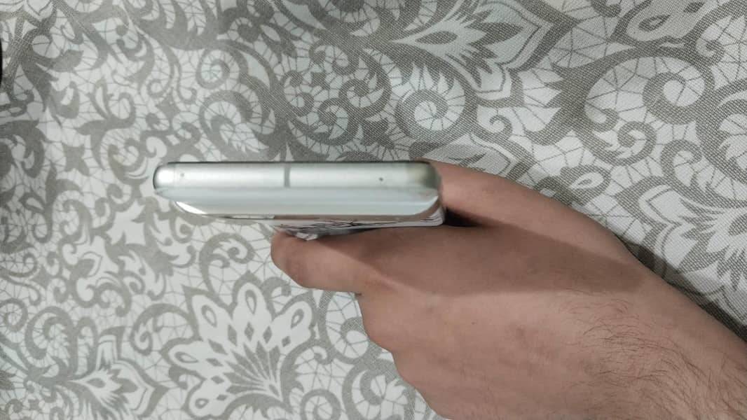 Google Pixel 7 3