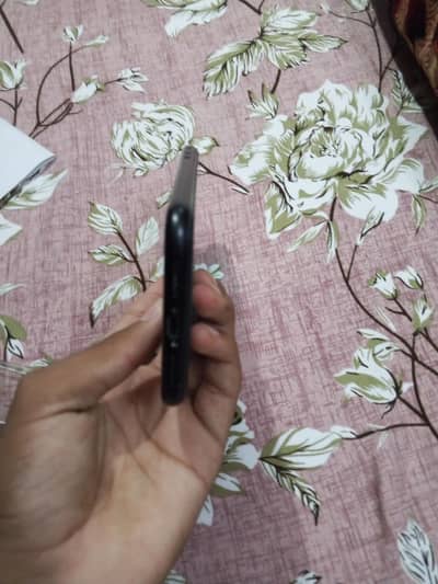 Apple iPhone XR 10/8.