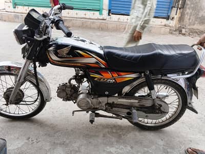 Honda 2021 model  CD 70 copy fila clear bike all ok urgent sale
