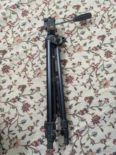 3 tripods for sale, Sony silk and luft