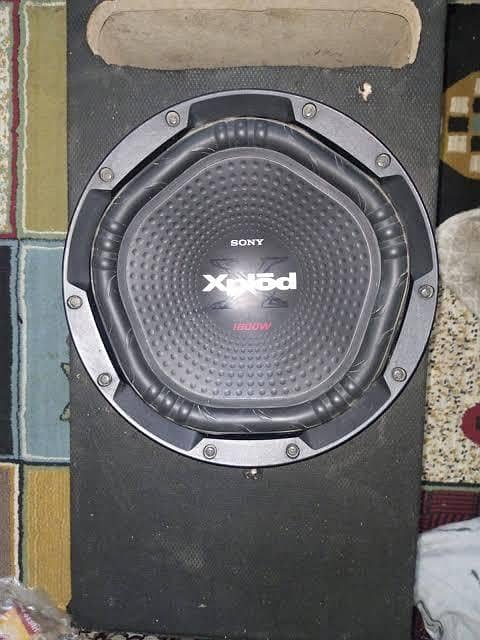 Amplifier & Woofer 1
