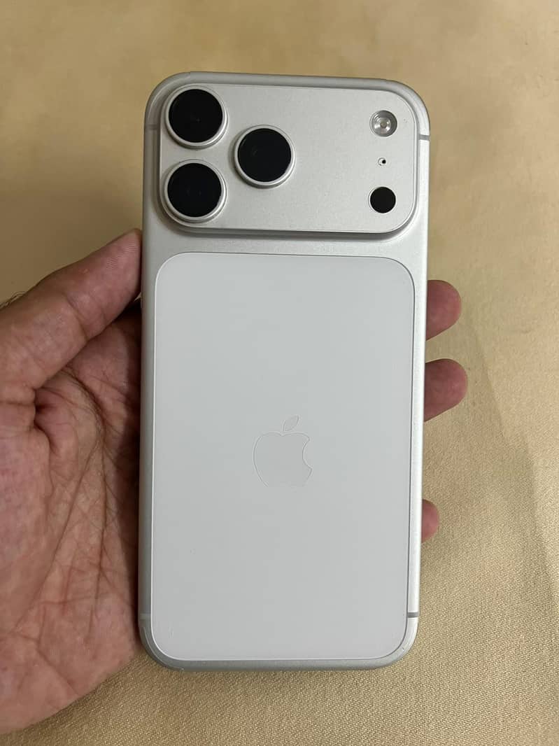 IPhone 17 Pro Max 0