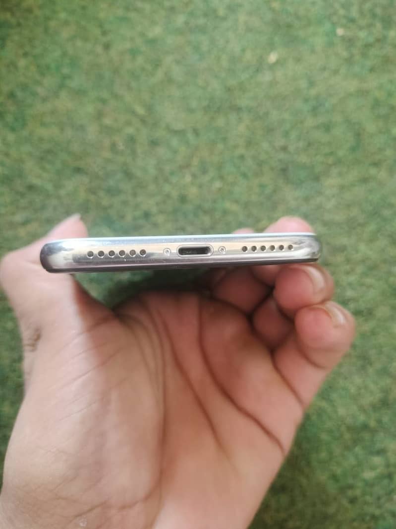 Apple iPhone X 2