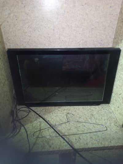 tv lcd achi condition mai hy