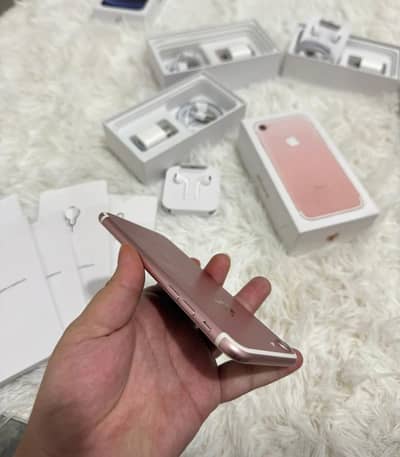 Apple iPhone 7 ram 128 GB PTA approved WhatsApp number 03083636156