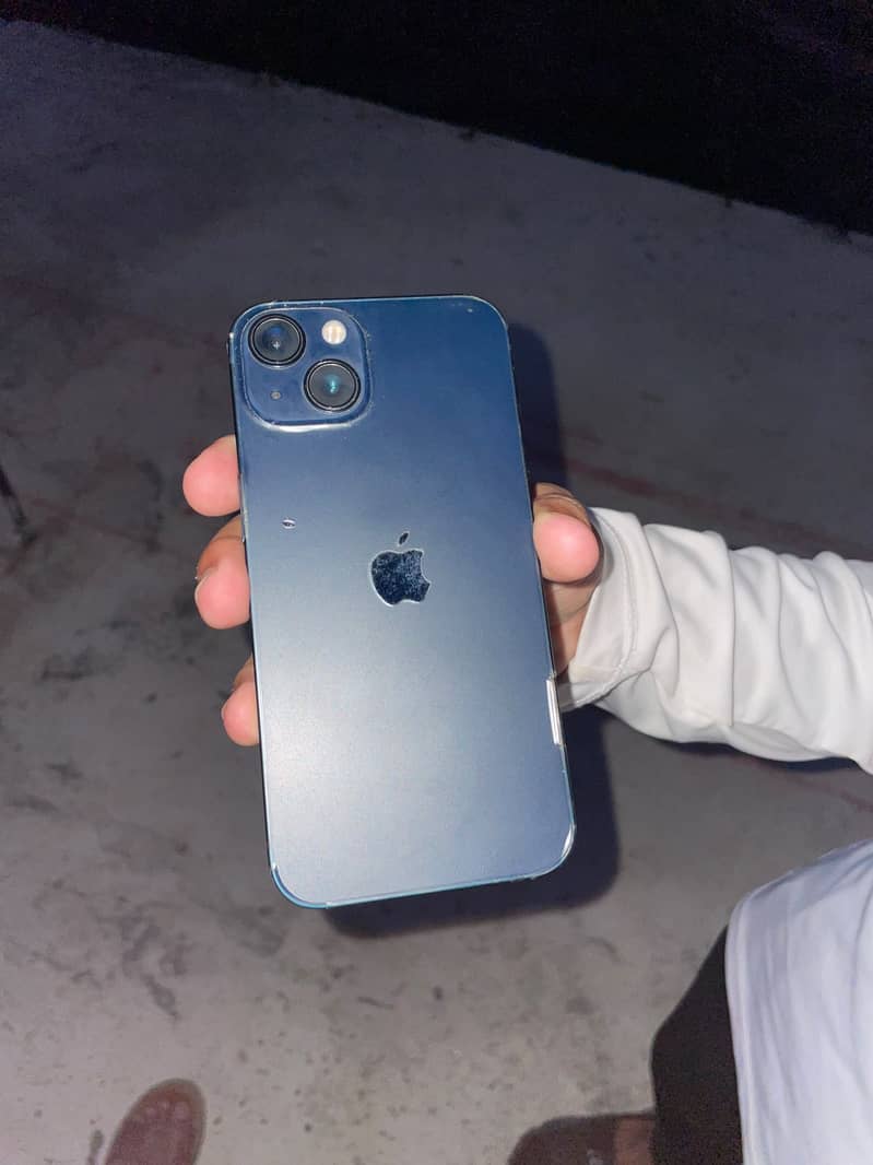 Apple iPhone 13 3
