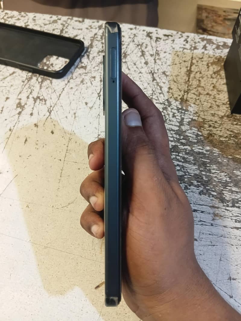 OPPO A6 4