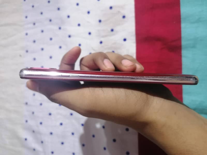 Sharp Aquos R2 2