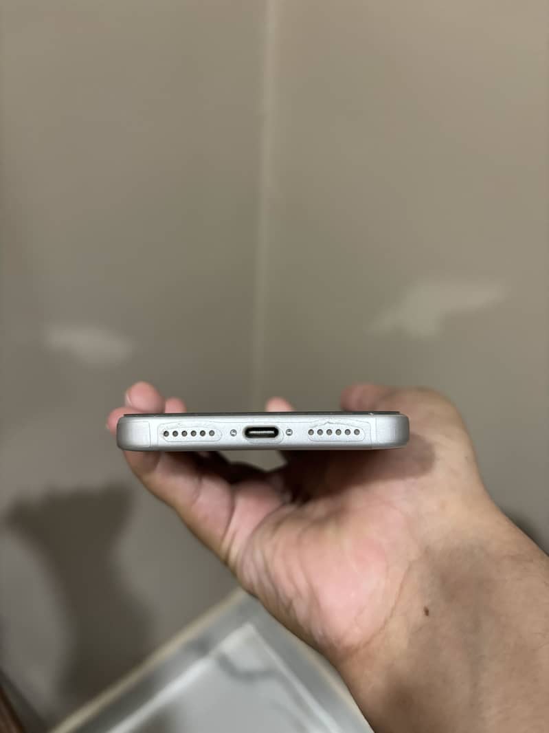 Apple iPhone 17 Pro Max 1