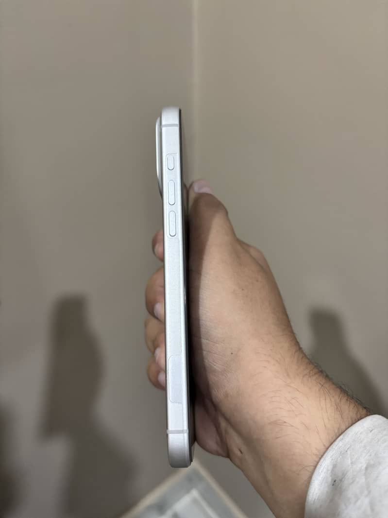 Apple iPhone 17 Pro Max 3