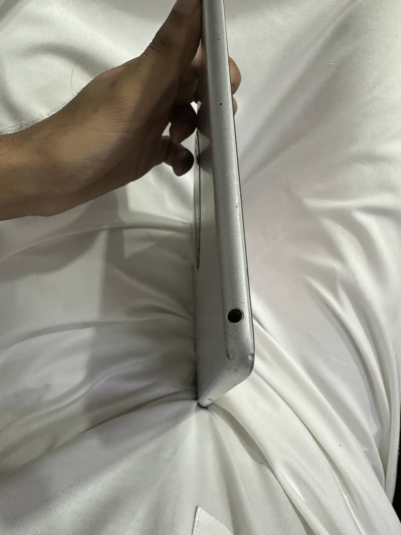 Ipad 9 generation 64 gb 2