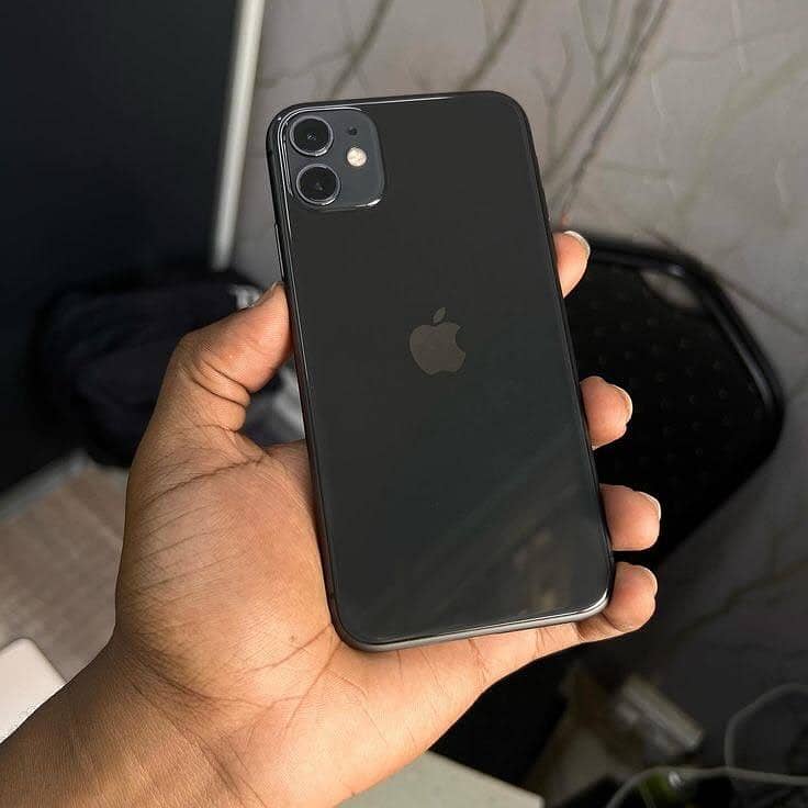 Apple iPhone 11 0