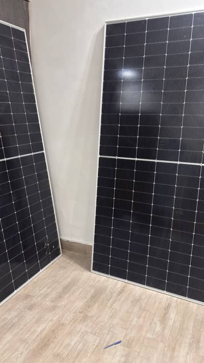 585 watts JA solar plates (2) . 1 year used