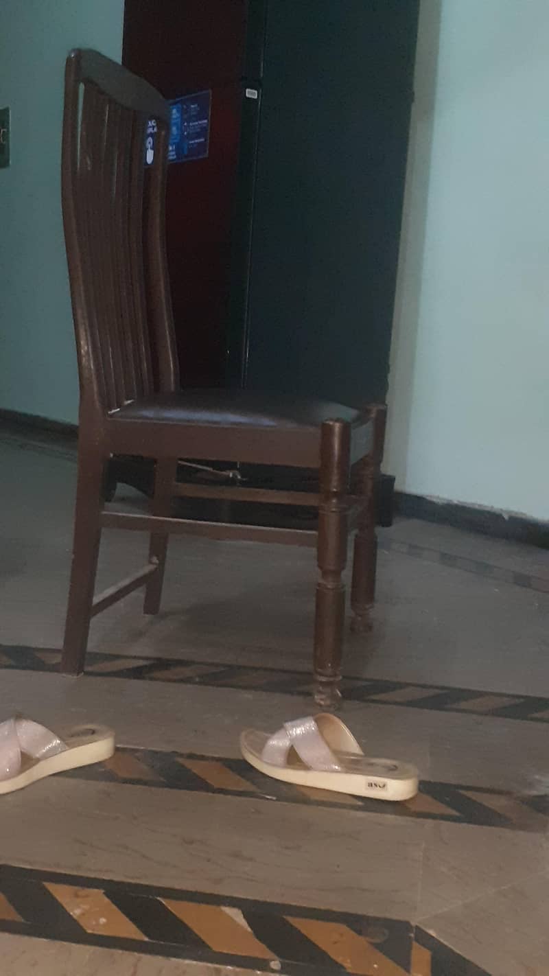 Solid Wooden 5 chairs 0