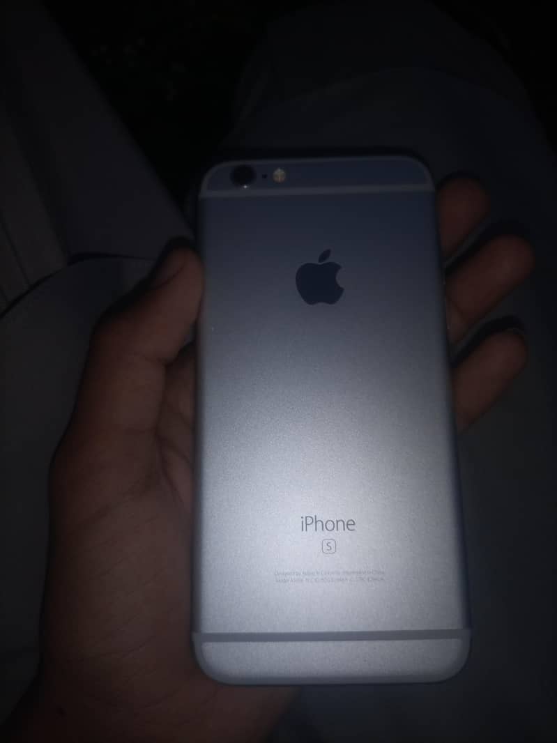Apple iPhone 6S 3