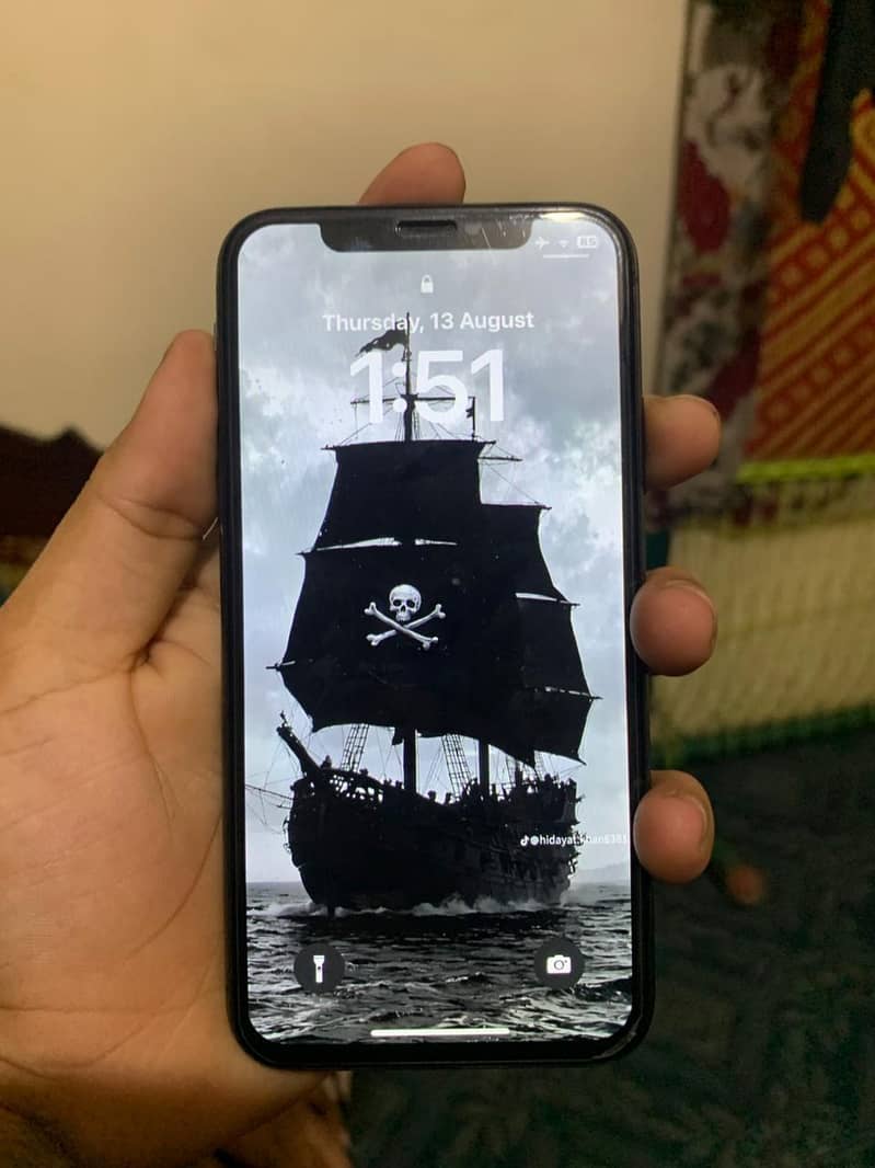 iphone  xs 1