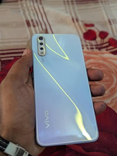 Vivo S1
