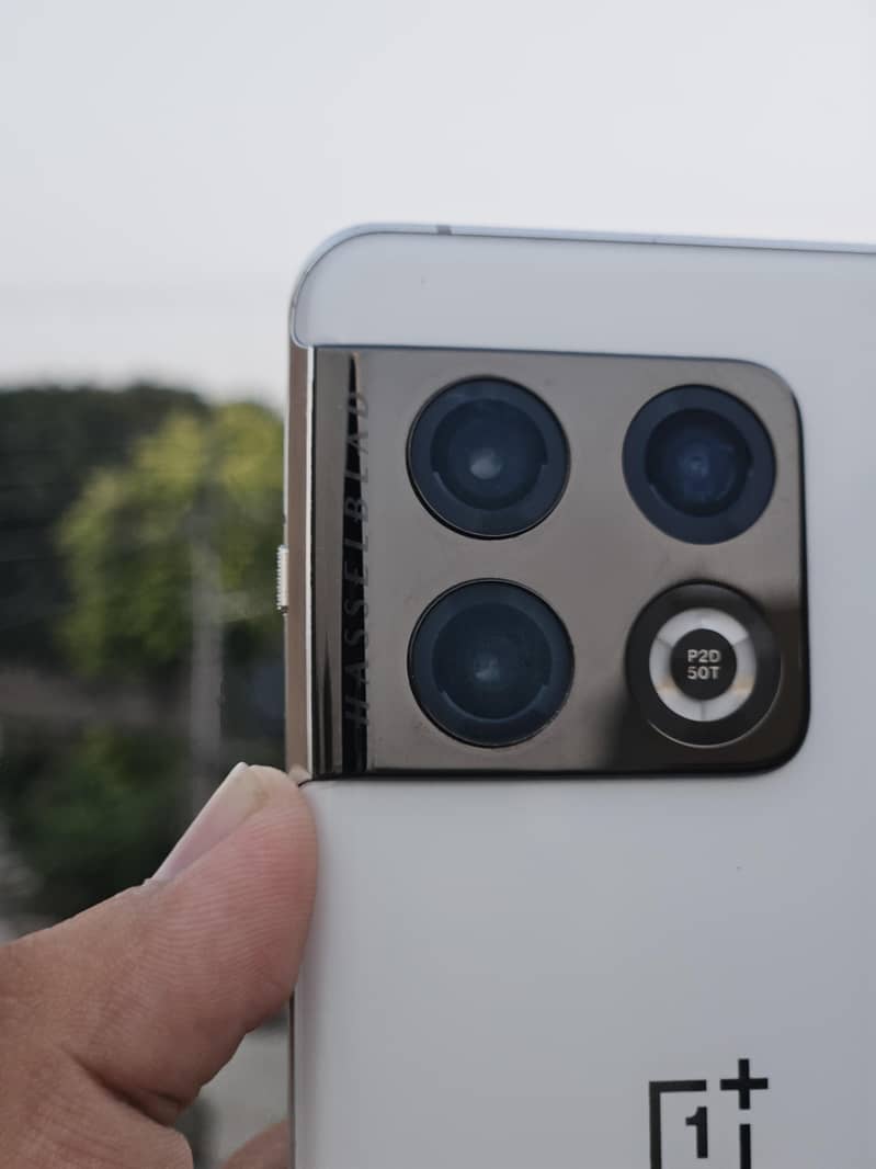 One Plus 10 Pro 5