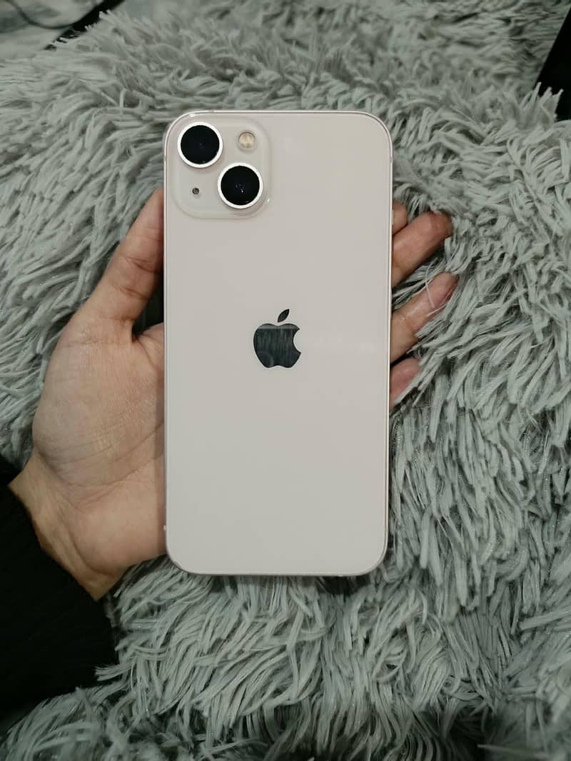 Apple iPhone 13 0