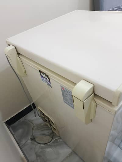 Dawlance deep freezer for sale