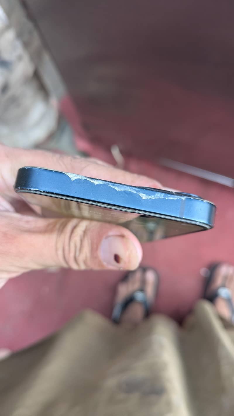 Apple iPhone 13 10