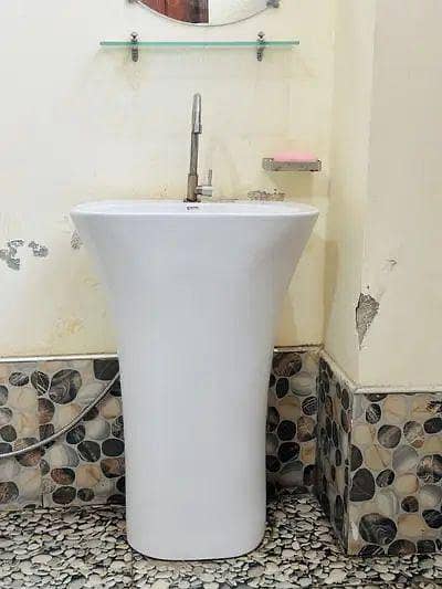 Sunny Ceramic wash Basain