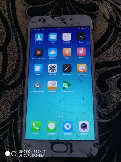 OPPO F1s