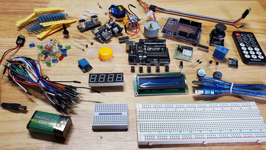 Electronics/Robotics hobby tutor 0
