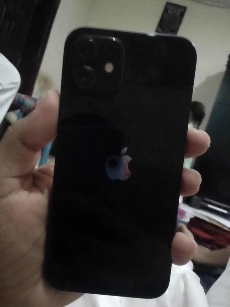 Apple iPhone 12 6