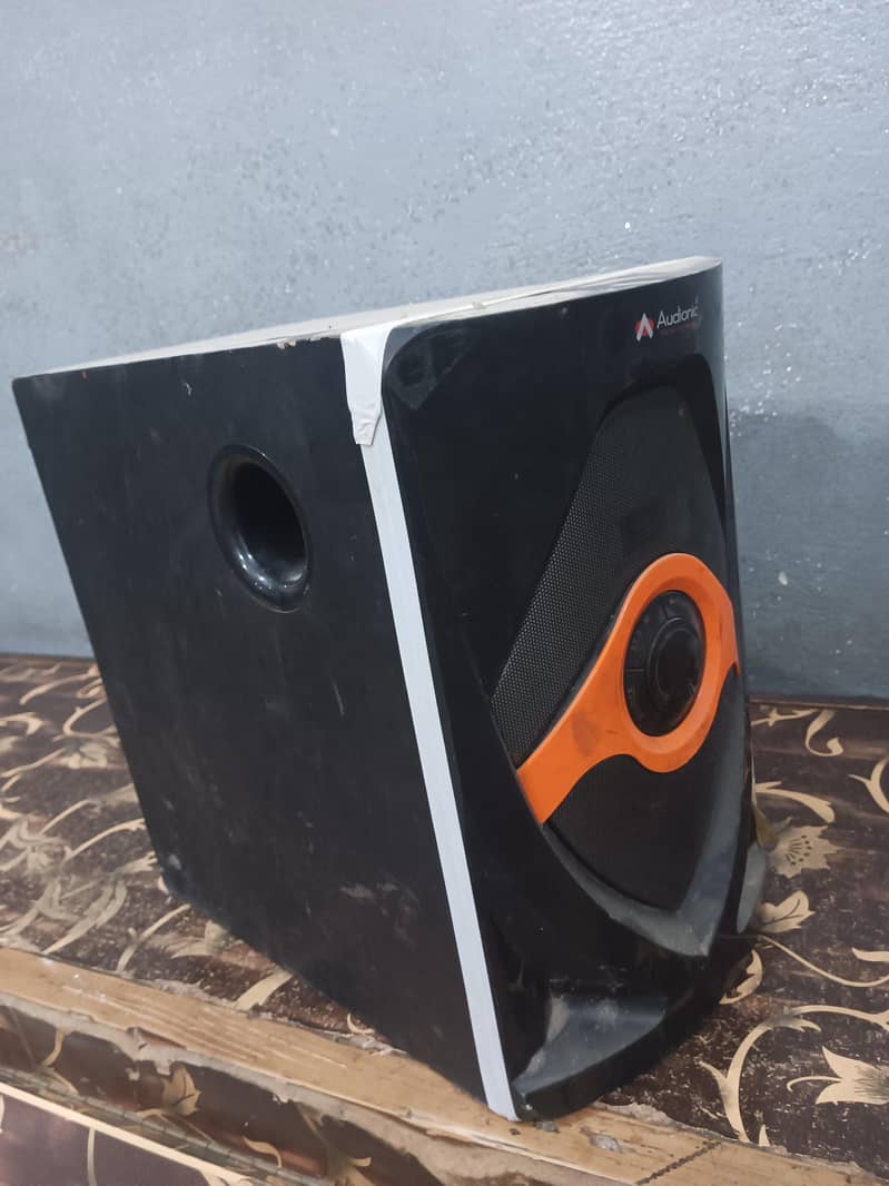Base Audionic 5