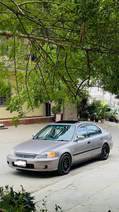 Honda Civic Oriel 2000