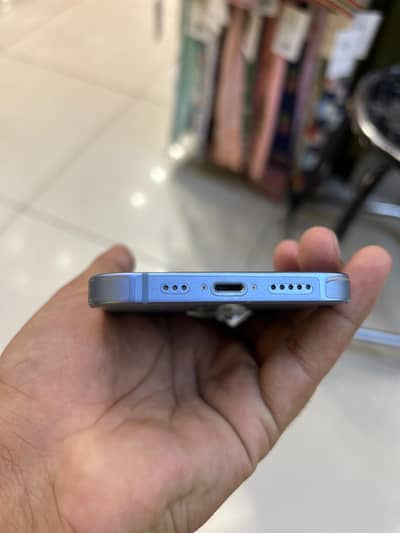 Apple iPhone 14