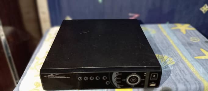 BLACK DIAMOND CCTV 4 CHANNEL DVR WITH 500GB HARD DISK ALL OK UK IMPORT