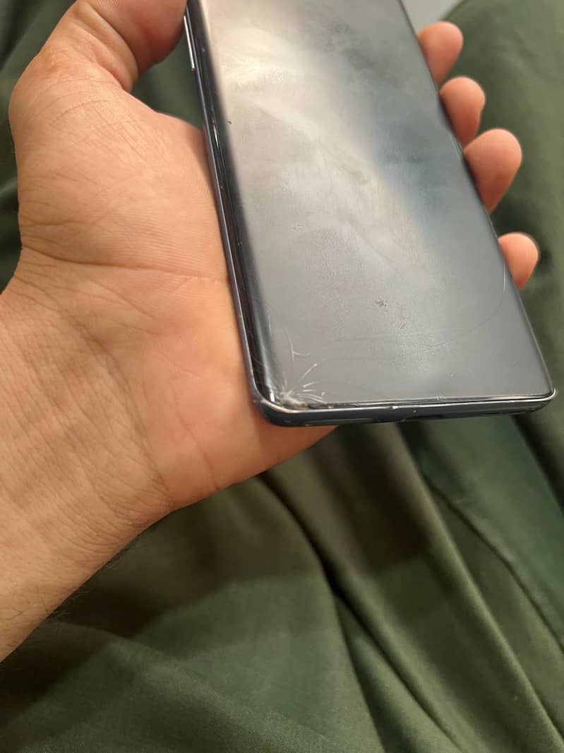 One Plus 8 5G 2